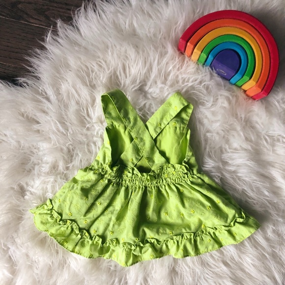 Green Peplum Top - Picture 4 of 6